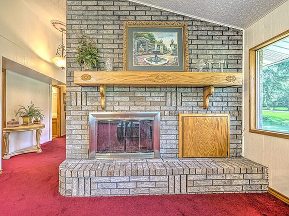 5th image of 1025 Circle Dr