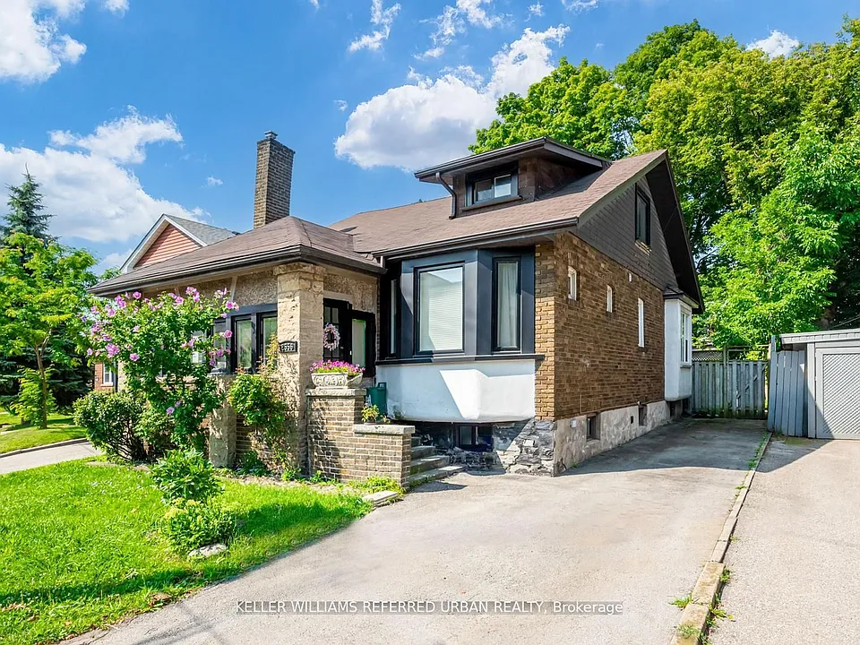 2556 Lake Shore Blvd W #LOWER