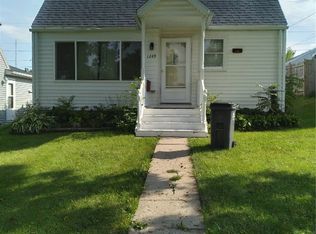 1249 19th Ave SW, Cedar Rapids, IA 52404