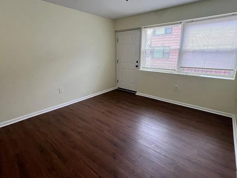 4300 Liberty Heights Ave #1D — Photo 3