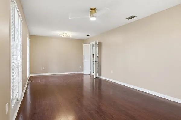 3224 Massachusetts Ave — Photo 9