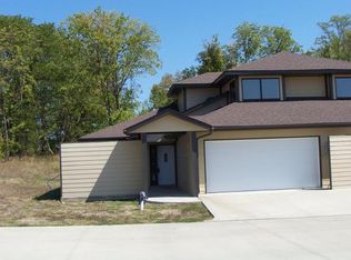 6210 S Hummingbird Ln, Columbia, MO 65201