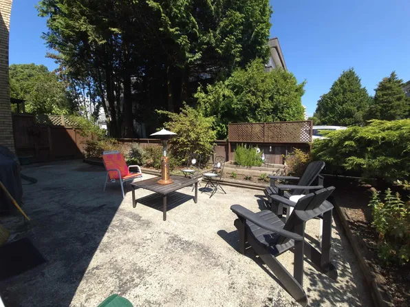 15265 Roper Ave #106, White Rock, BC V4B 2E9