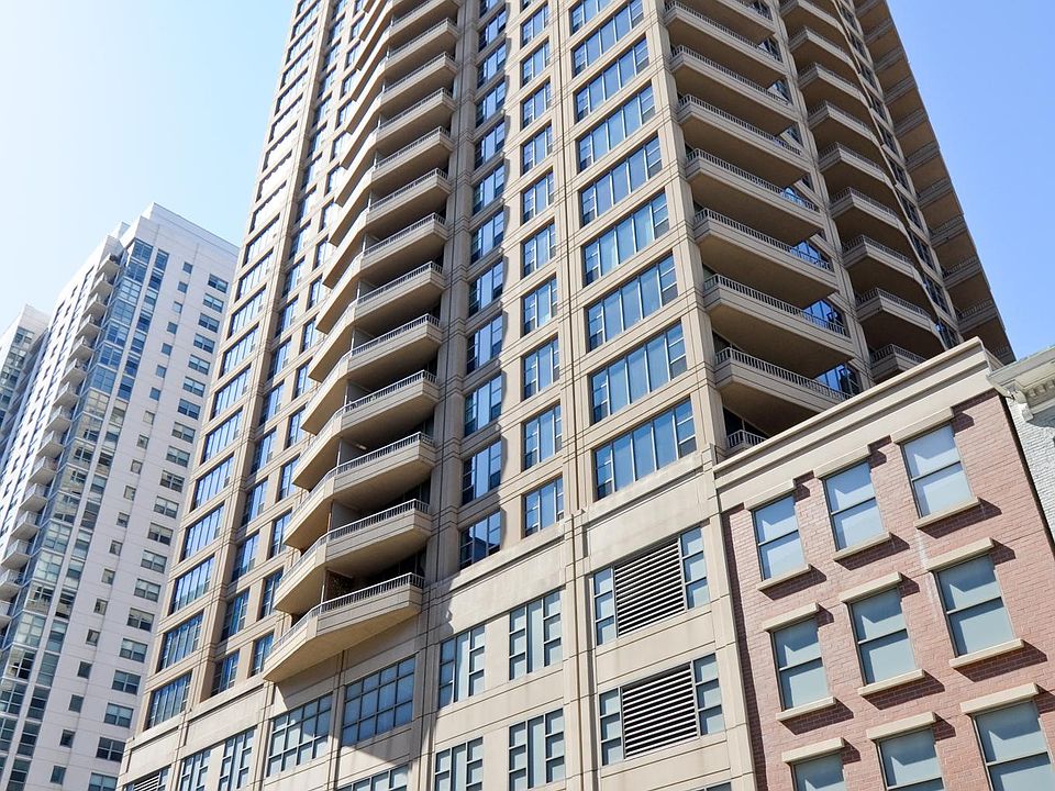 1st image of 200 N Jefferson St APT 2304