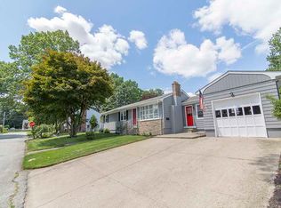 77 W View Ave, Cranston, RI 02920