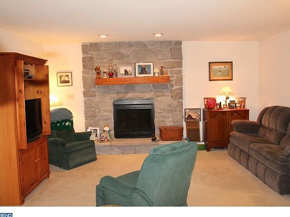 4th image of 223 Coldiron Dr