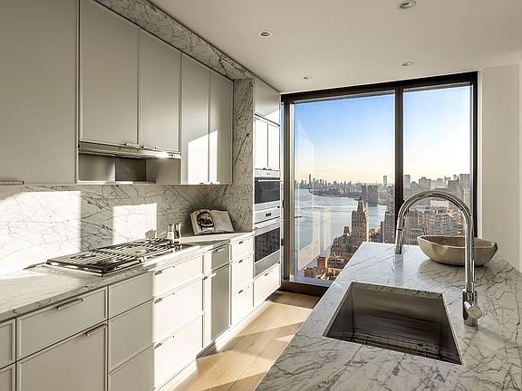 5th image of 430 E 58th St APT 36C
