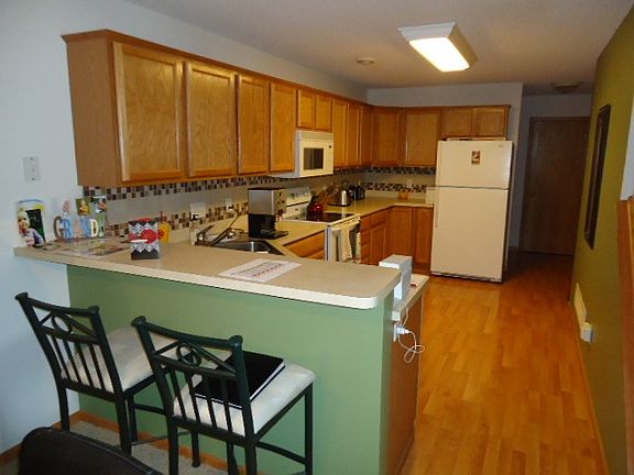 3rd image of 17019 Eagleview Ln