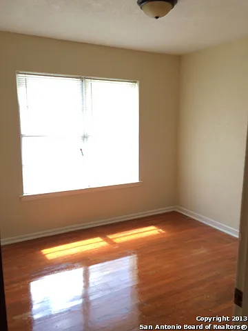 2139 Babs Dr — Photo 8