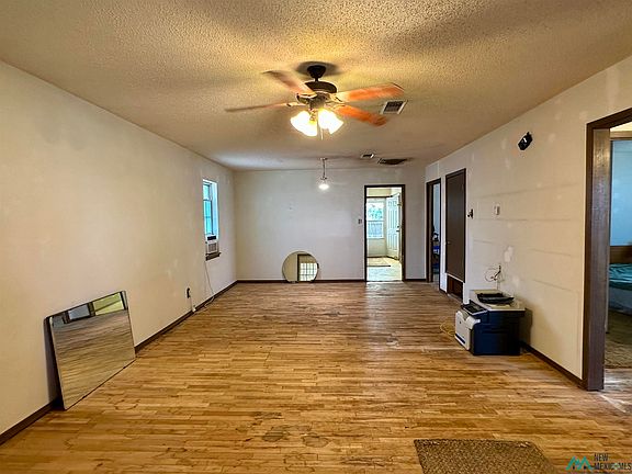 4th image of 509 N Oak St