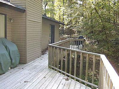 3rd image of 802 Plum Hollow Blvd
