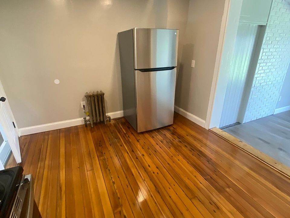 1st image of 13-15 Kent St #1