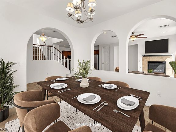 3rd image of 2478 Cordoba Bluff Ct