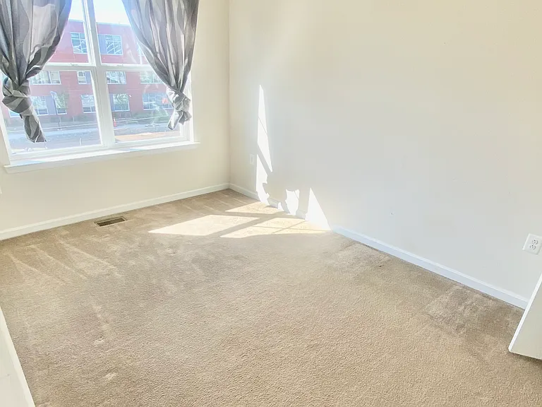 675 Anacostia Ave NE — Photo 7
