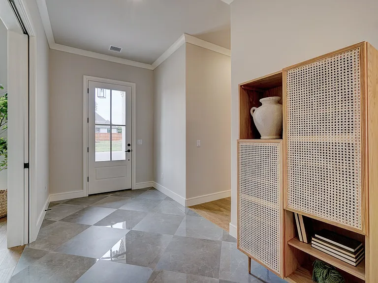 4016 Stone Hill Ln — Photo 3