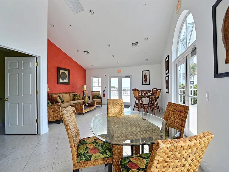 2700 Ocean Dr #107 — Photo 29