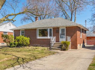 1024 Isabelle Pl, Windsor, ON N8S 3B2