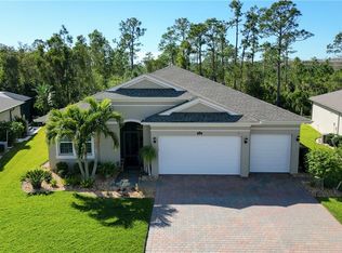 3135 Amadora Cir, Cape Coral, FL 33909