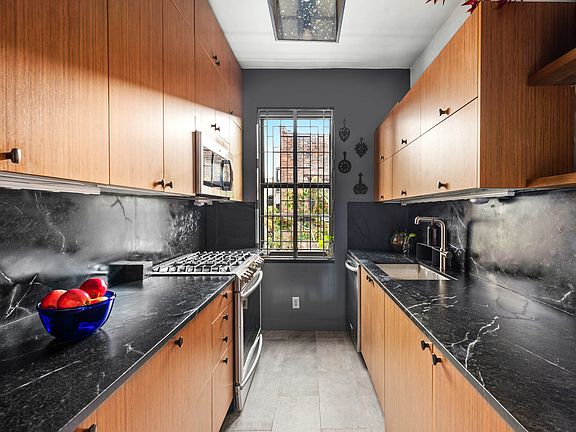 4th image of 804 W 180th St APT 64