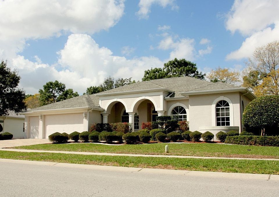 5071 Golf Club Lane