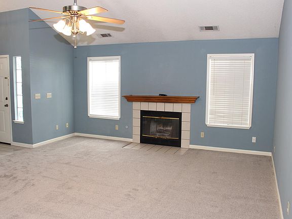5th image of 8735 N Cedar Ave Unit 154