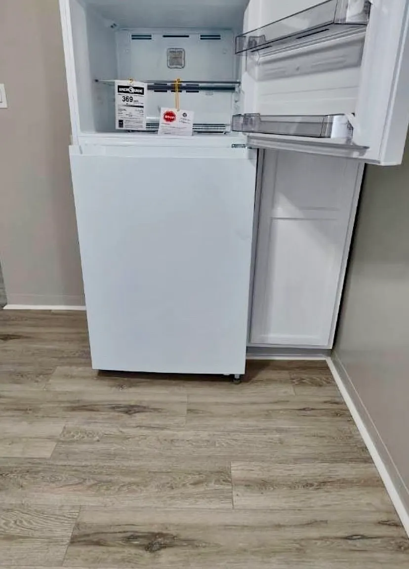 2 bed, $2,200 — Photo 3