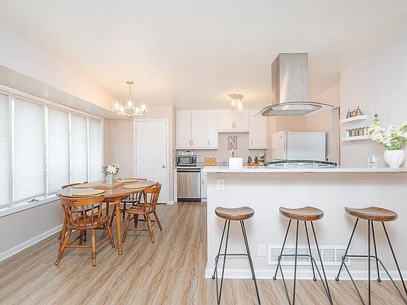 5th image of 8141 Grace Pl