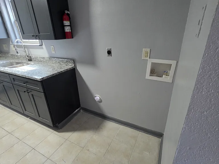 7831 Sail St — Photo 13