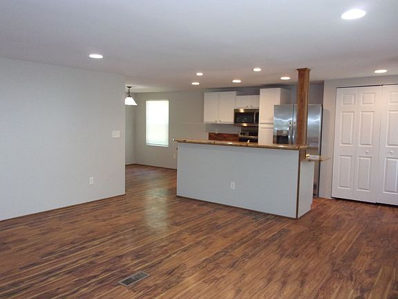 5th image of 1720 Doves Rd