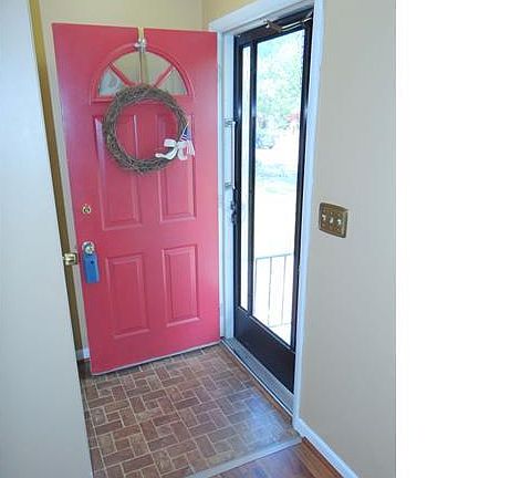 3rd image of 404 Cleveland Dr