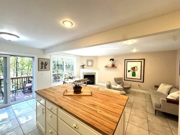 57 Magnolia Lane, Newmarket, NH 03857