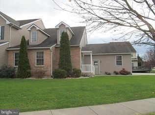 1402 Mohr Cir, Macungie, PA