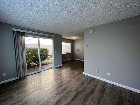 4th image of 15301-15353 SE Division St #15349