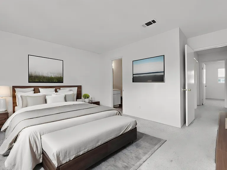 Canyon Springs Townhome Apartments — Photo 11