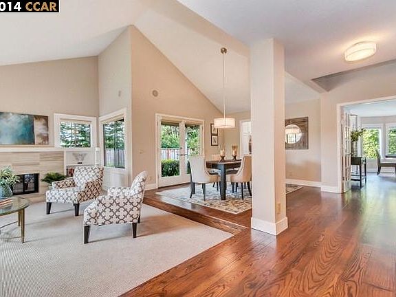 3rd image of 3467 Silver Maple Dr