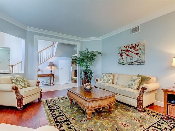 5th image of 15713 Muirfield Dr