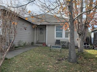 660 SW Larch Rd, Grants Pass, OR 97526