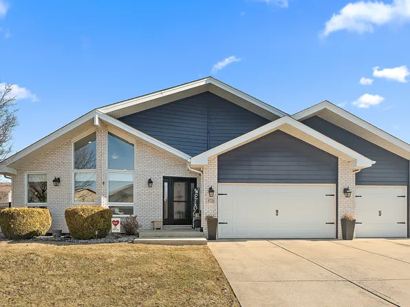 8726 Fairfield Ln, Tinley Park, IL 60487
