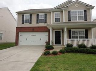 8234 Escaflowne Ave, Charlotte, NC 28216