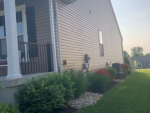 3rd image of 2087 Prairie Clover Dr