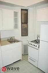 Rented by Wave Real Estate Group