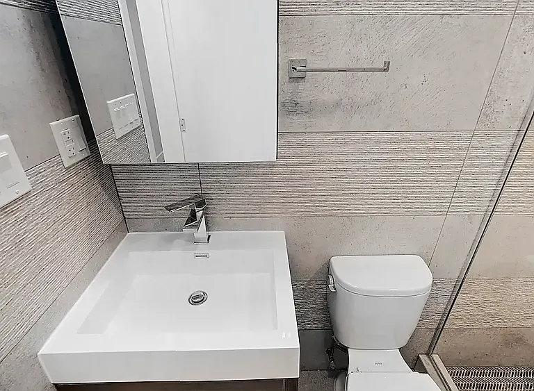 11 Stanton St #4DA — Photo 15