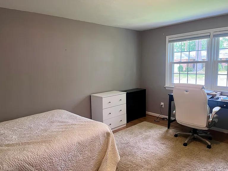 4625 Hoylake Dr — Photo 8