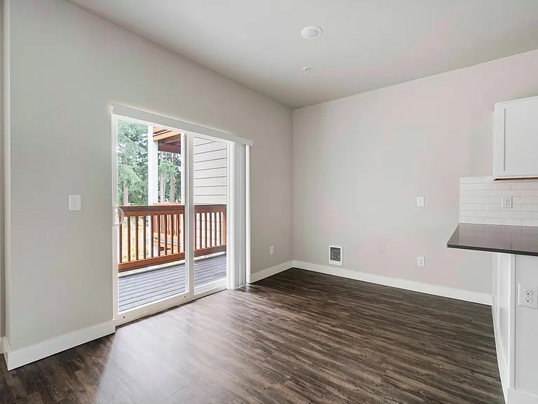 Arbor Crest Apartments — Photo 27