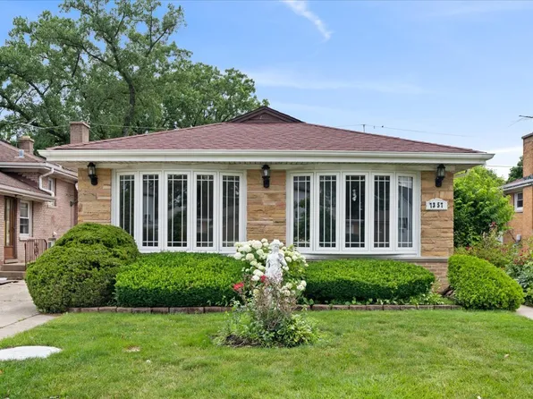 7357 N Crawford Ave, Lincolnwood, IL 60712