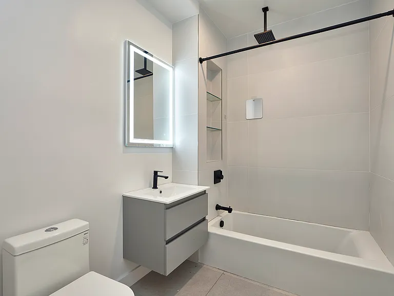 148 N 10th St #2C — Photo 8