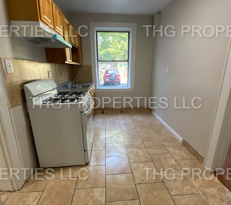 2nd image of 674-678 Scotland Rd #674-103
