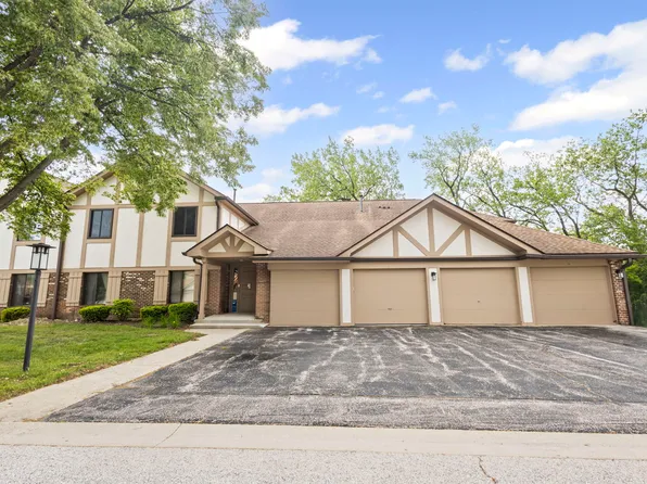 913 Knottingham Dr APT 2A, Schaumburg, IL 60193