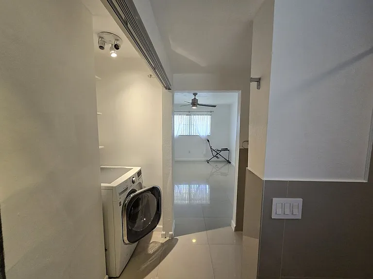 2800 NE 203rd St #24 — Photo 12