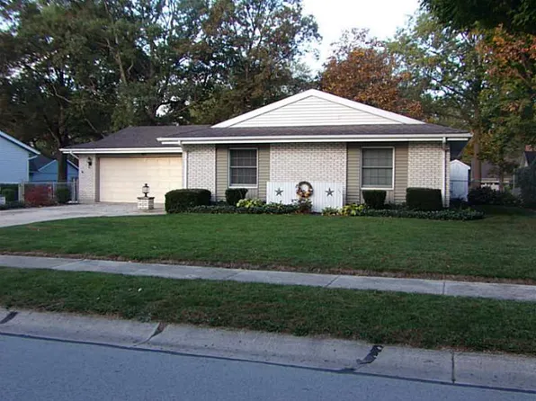 811 Kimberly Dr, Saint Marys, OH 45885